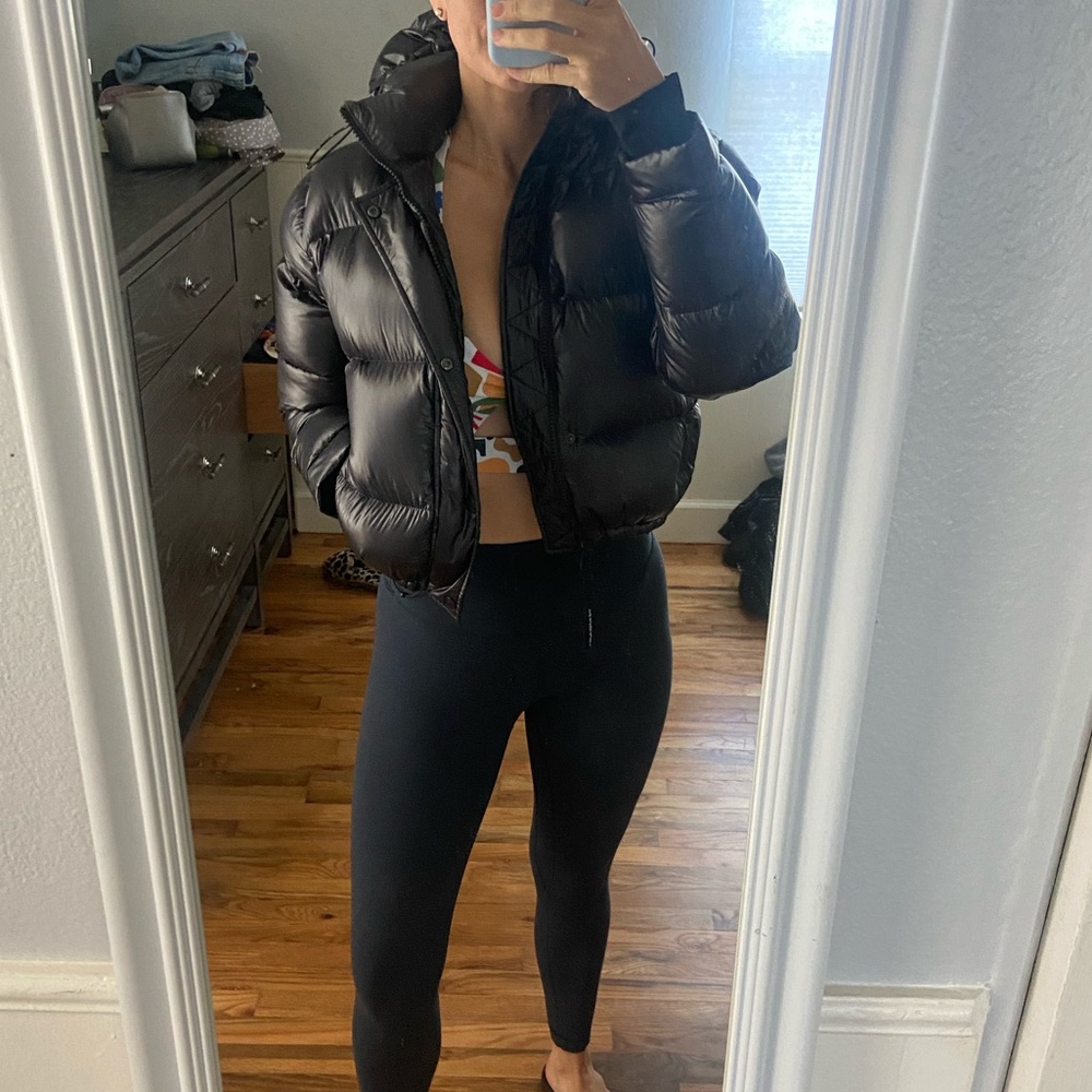 Aritzia TNA Super Puff Shorty